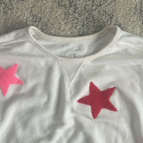 Lou & Grey Star Applique Sweatshirt Cream Pink Red Size Medium - Picture 3 of 9